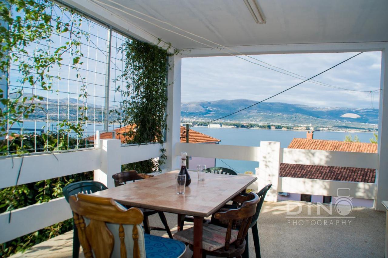 Apartments Lela, Next To The Beach Trogir Exterior photo